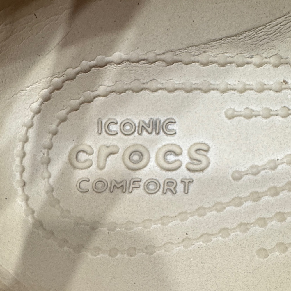Crocs Geometric Classic Clog in Dark Gold - Picture 2 of 6